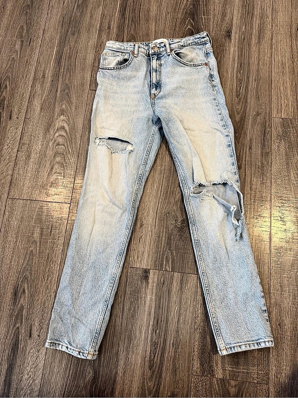 Zara Distressed Skinny Jeans in Blue Size 4